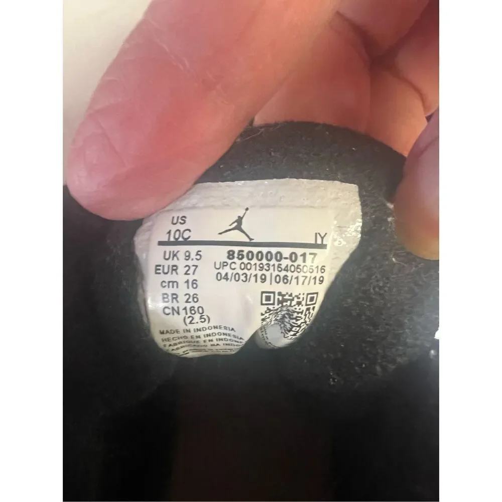 Nike Air Jordan Kids Basketball Shoes 850000-017 Size 10 C (US) Retro Black